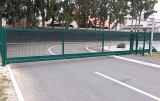 Ograjna samonosna drsna vrat 014