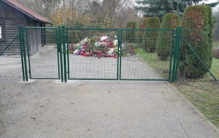 Dvokrilna vrata z osebnim prehodom_012